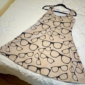 Retro mini dress with brown glasses design
